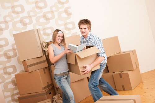 Family and business packing support for moves in Goddington