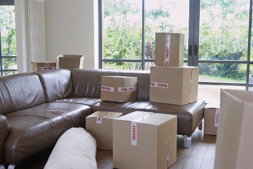 Local removal truck hire for house and business transport in Goddington